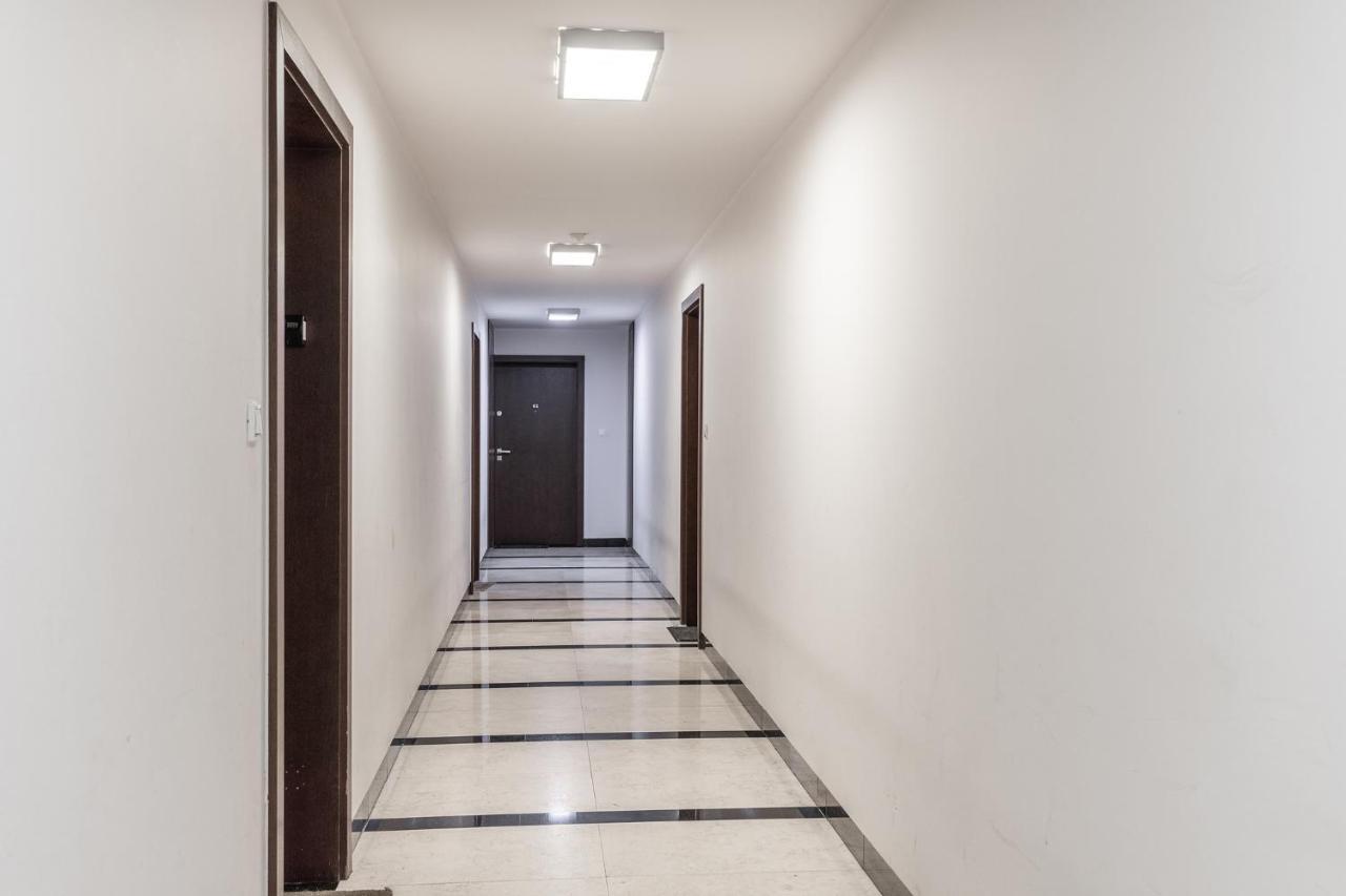 Superapart Towarowa 35 Апартаменти *
